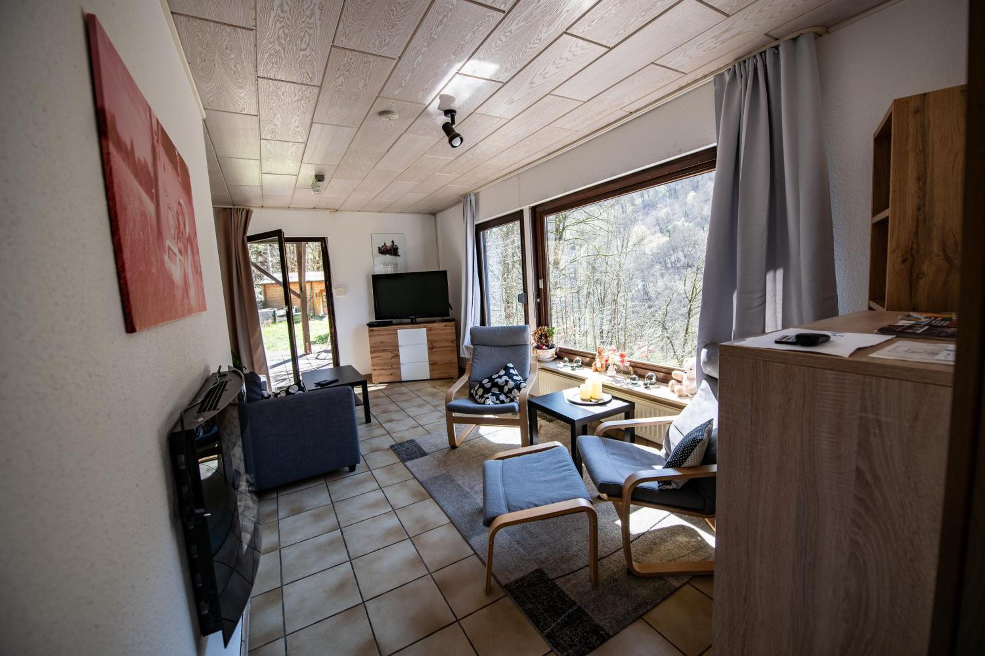 Schoene Ferienwohnung In Ruhiger Lage Алтена Екстер'єр фото